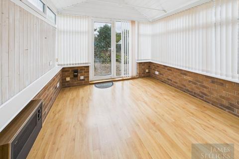 3 bedroom semi-detached house for sale, Castleton Road, Wigston, Leicester