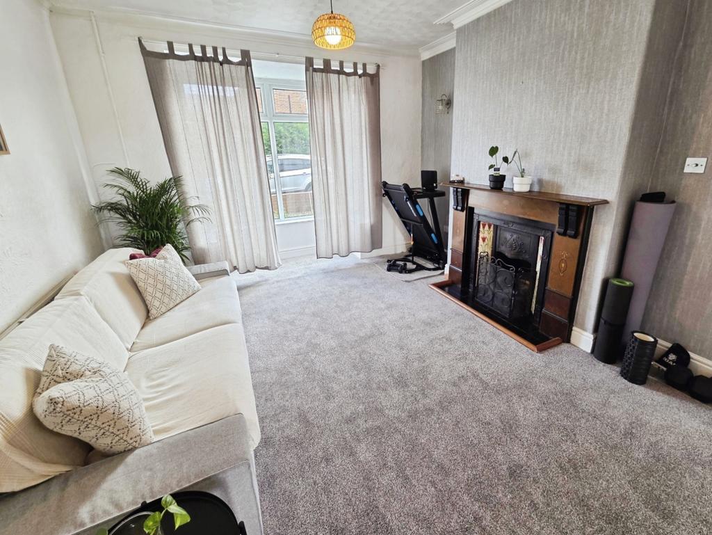 Pbox-living room-329742.jpg
