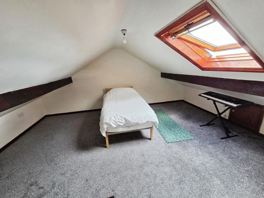 Pbox-bedroom-329742.jpg