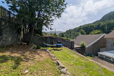 6 Cerrig Llwydion, Pontrhydyfen, Port Talbot, SA12 9TT