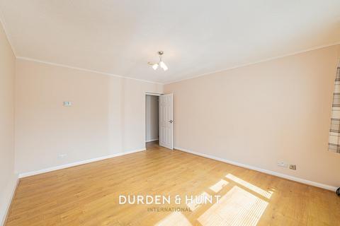 2 bedroom apartment for sale, Crow Green Road, Pilgrims Hatch, CM15