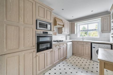 2 bedroom apartment for sale, Ockham Road South, East Horsley