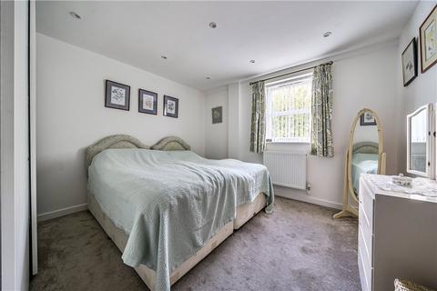 2 bedroom apartment for sale, Church Street, Romsey, Hampshire