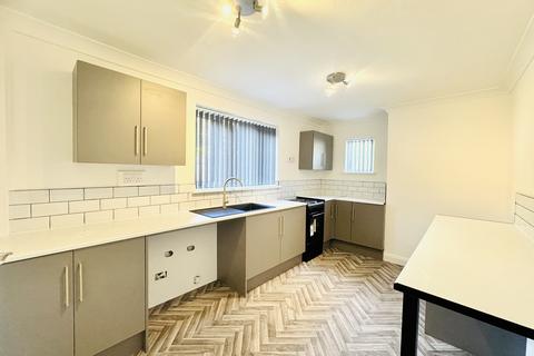 3 bedroom end of terrace house for sale, Elwell Crescent, Dudley, West Midlands