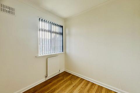 3 bedroom end of terrace house for sale, Elwell Crescent, Dudley, West Midlands
