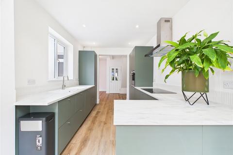 39 Ruby Street, Bristol, BS3 3DX