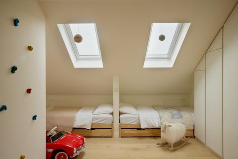 4 bedroom terraced house for sale, Arlington Road III, London TW11