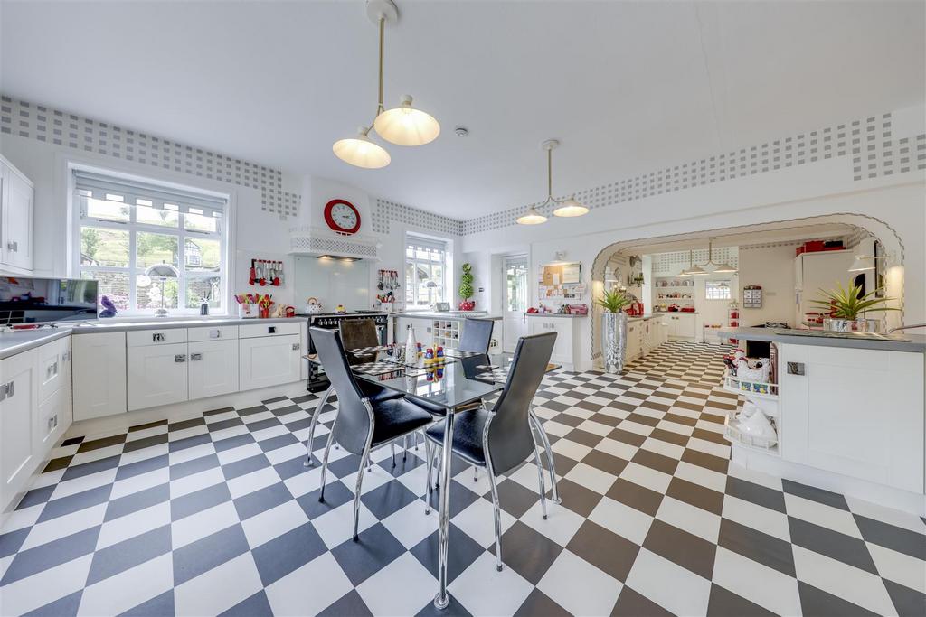 Kitchen Alt