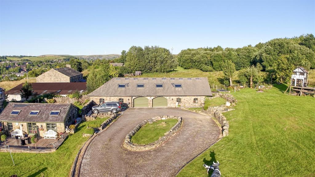 Detached Garages &amp; Workshop
