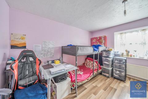 5 Bluebell Way, Ilford, IG1 2JH