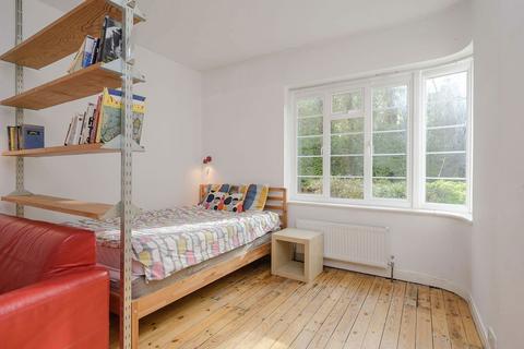 undefined, Wyke Road, London SW20