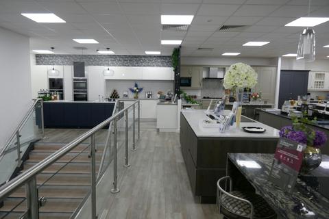 Warehouse for sale, E & F West Side, Flex Meadow Harlow CM19 5SR