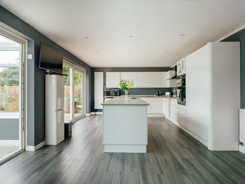 Kitchen / Breakfast Room