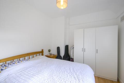 119 Northover, Bromley, BR1 5JU