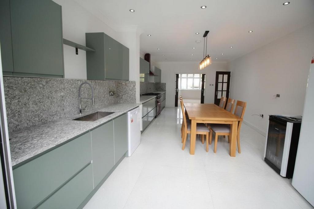 Enhanced enhanced Kitchen.jpg