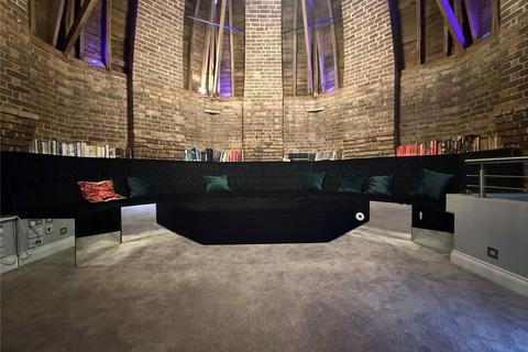 undefined, Royal Drive, London, N11