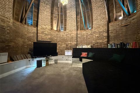 undefined, Royal Drive, London, N11
