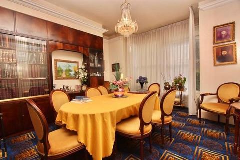 6 bedroom house for sale, Allerton Road, London