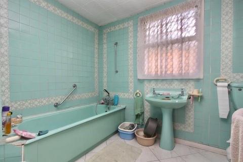 6 bedroom house for sale, Allerton Road, London