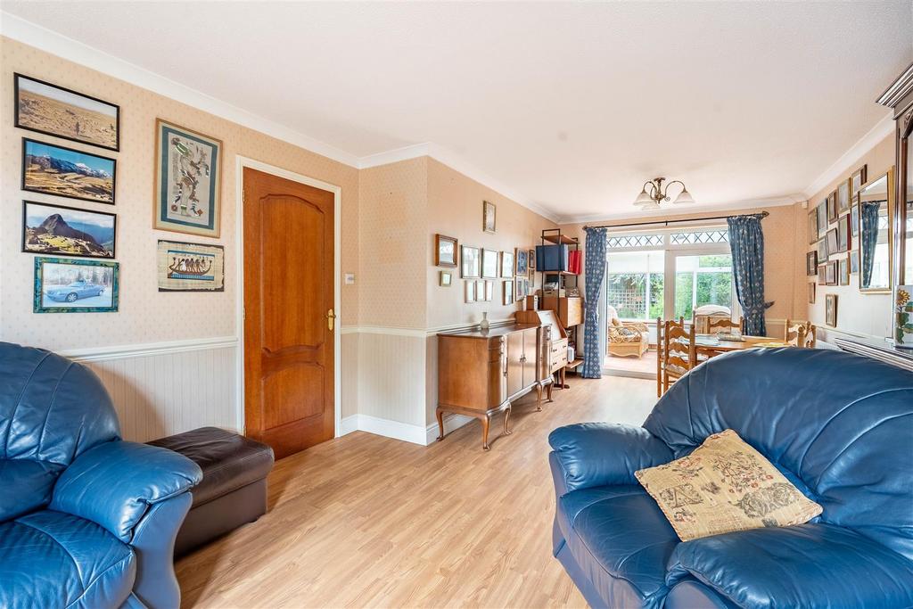 Lounge / Dining Room