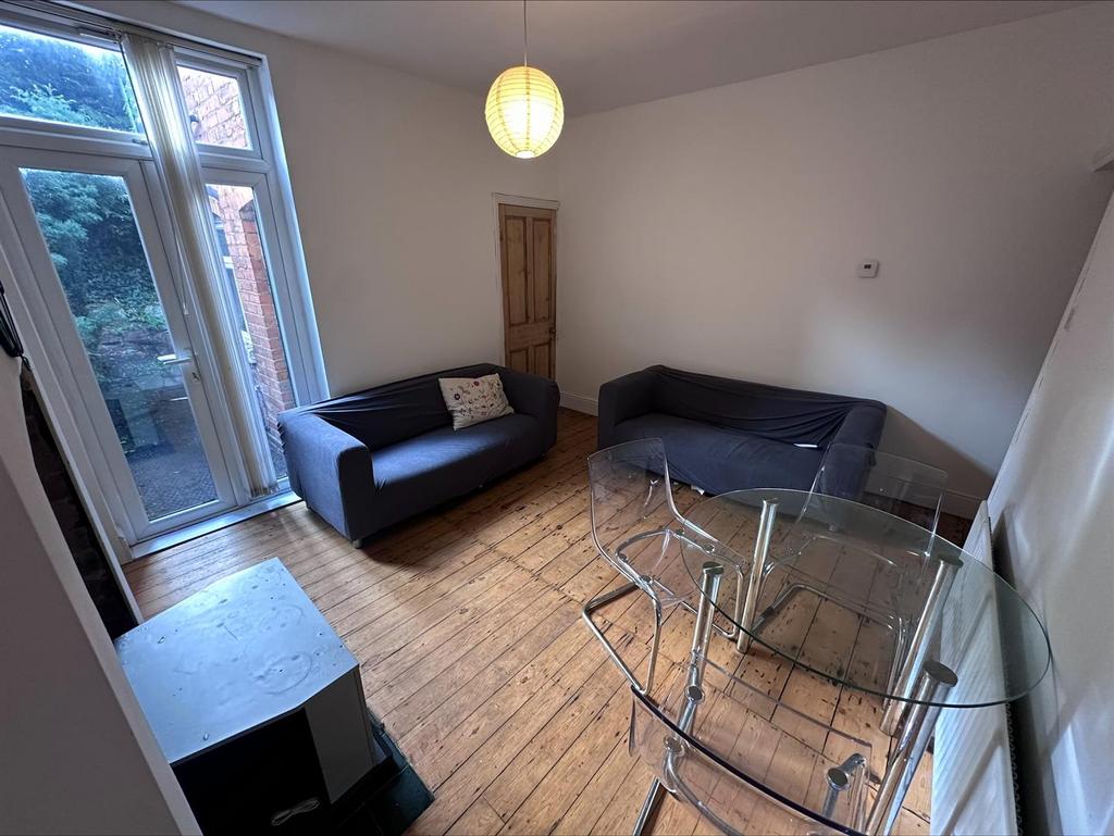 Living room.jpeg