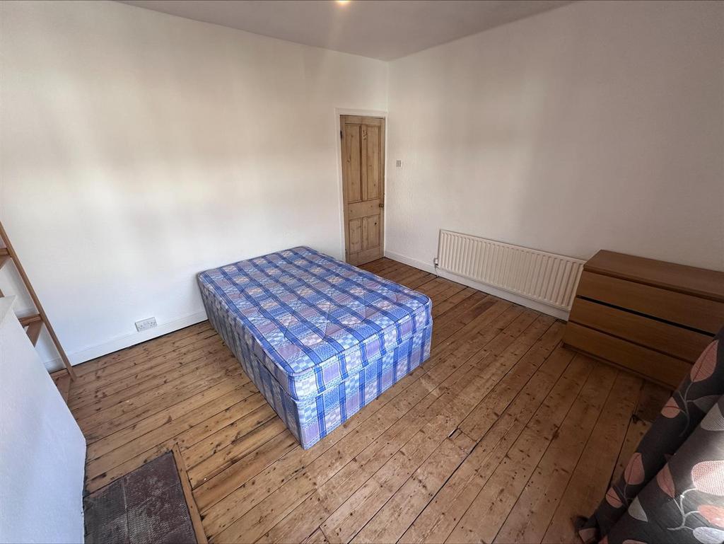 1st bedroom.jpeg