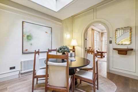 undefined, Melbury Road, Holland Park, London