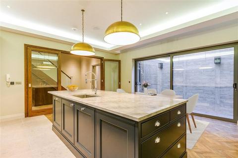 undefined, Walham Yard, Fulham, London