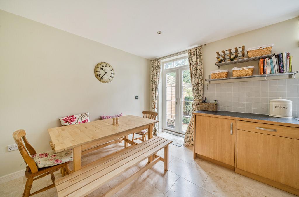 Kitchen/Dining
