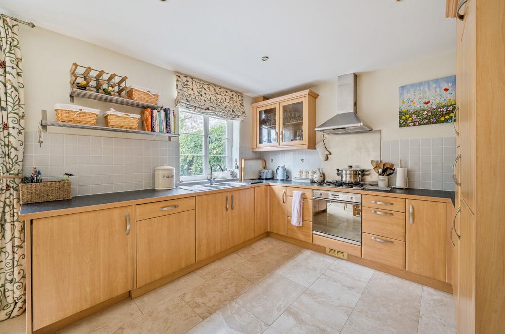 Kitchen/Dining