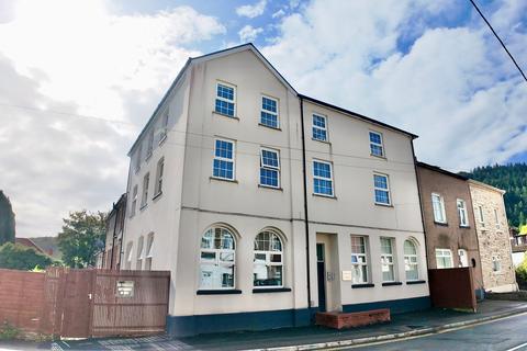 2 bedroom apartment for sale, Gladstone Street, Cross Keys, NP11
