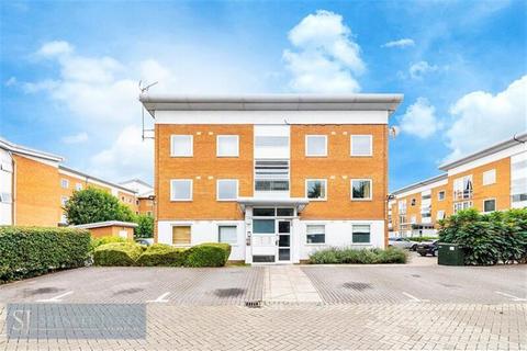 Felixstowe Court, E16