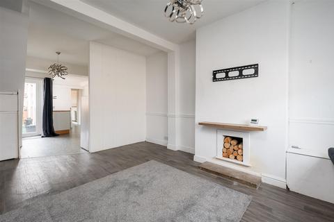 2 bedroom terraced house for sale, Hanover Street West, York YO26 4YB