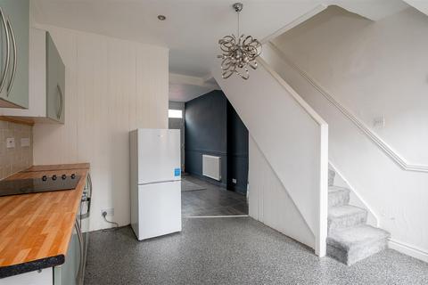 2 bedroom terraced house for sale, Hanover Street West, York YO26 4YB