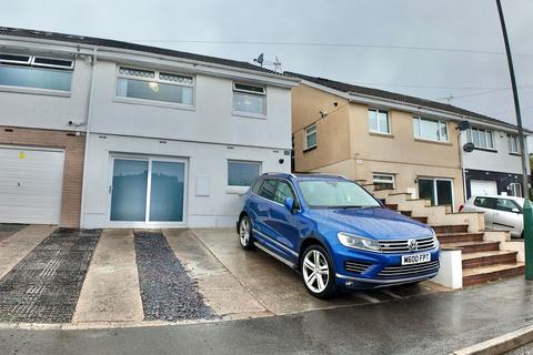 2 bedroom semi-detached house for sale, Rhiw Farm Crescent, Crumlin, NP11