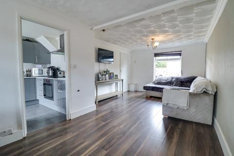 3 bedroom terraced house for sale, Bower Close, Weston