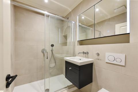 2 bedroom apartment to rent, Queensway, London