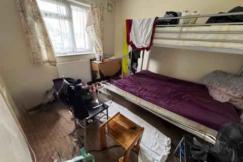undefined, Rectory Court, Hounslow, TW4