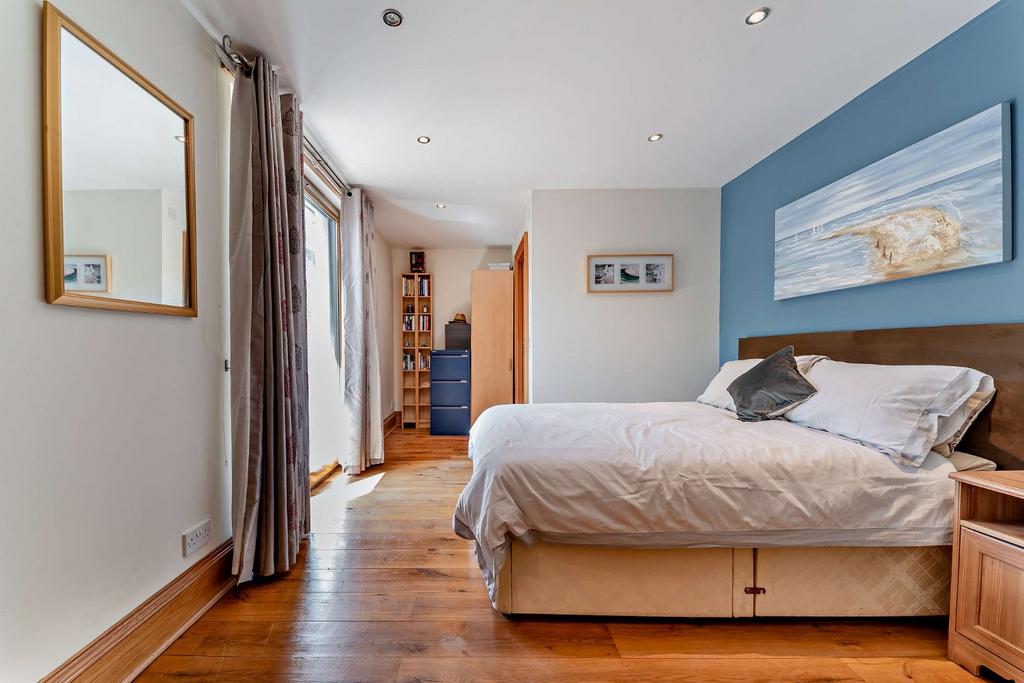 Versatile Room