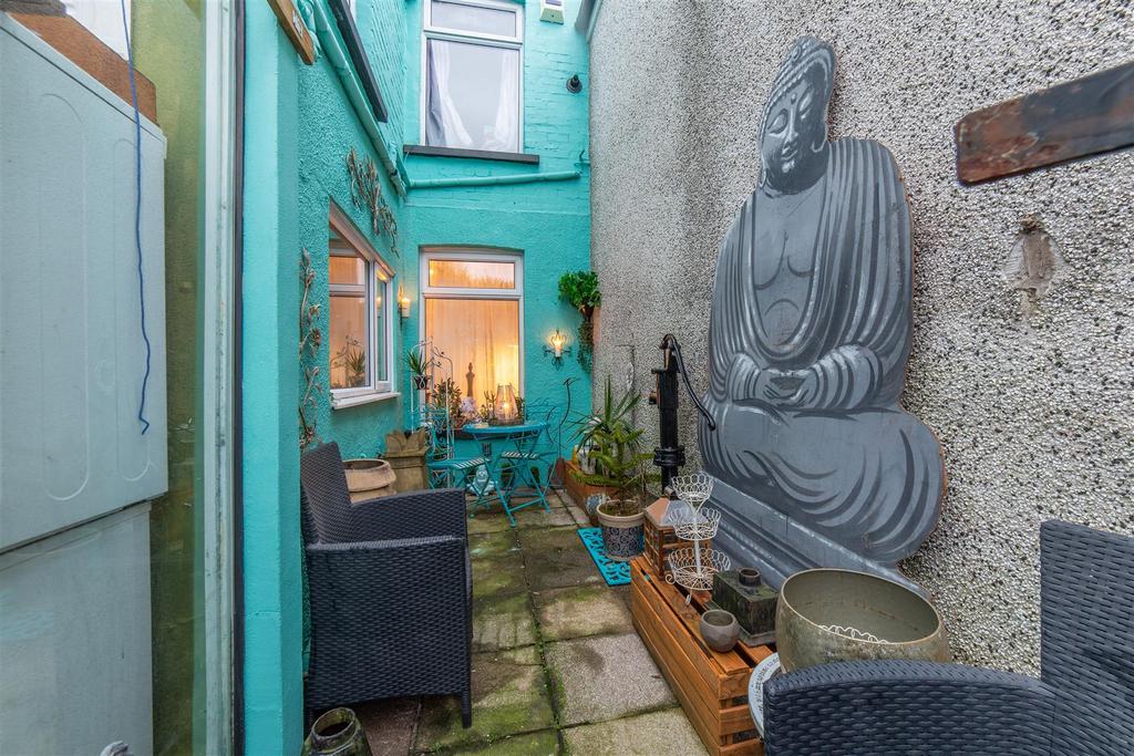 14 Bryn Terrace-15.jpg