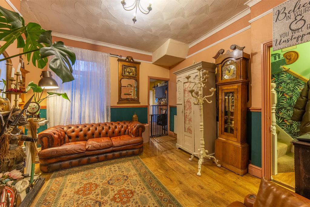 14 Bryn Terrace-9.jpg