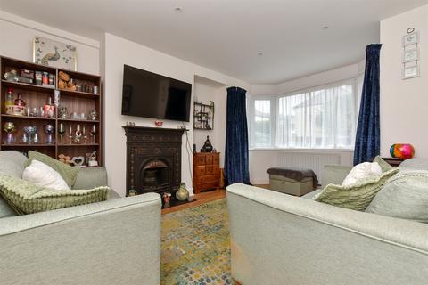 undefined, Kenmore Road, Kenley CR8