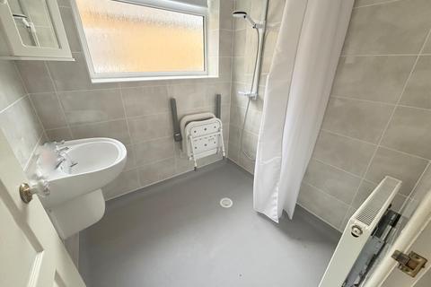 2 bedroom bungalow for sale, Links Road, Poulton Le Fylde FY6