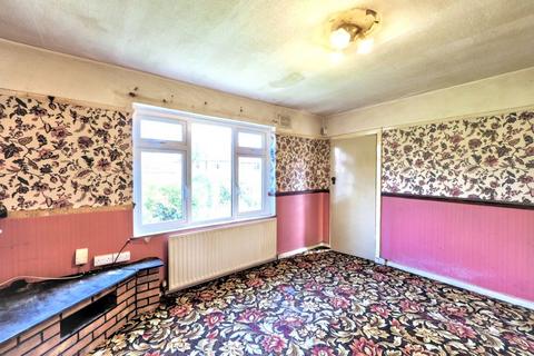 1 Arklow Close, Nottingham, NG8 5NT