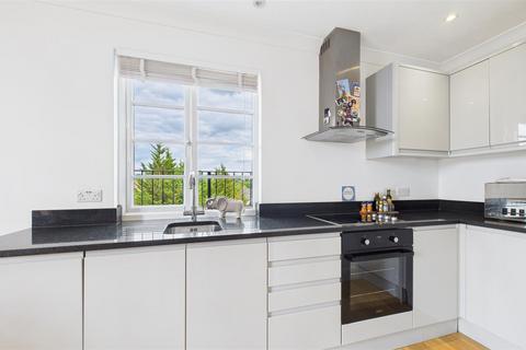 1 bedroom penthouse for sale, Victoria Road, Barnet, EN4