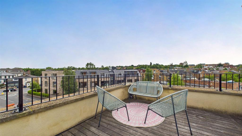 CAM04248 G0-PR0069-STILL008.jpg