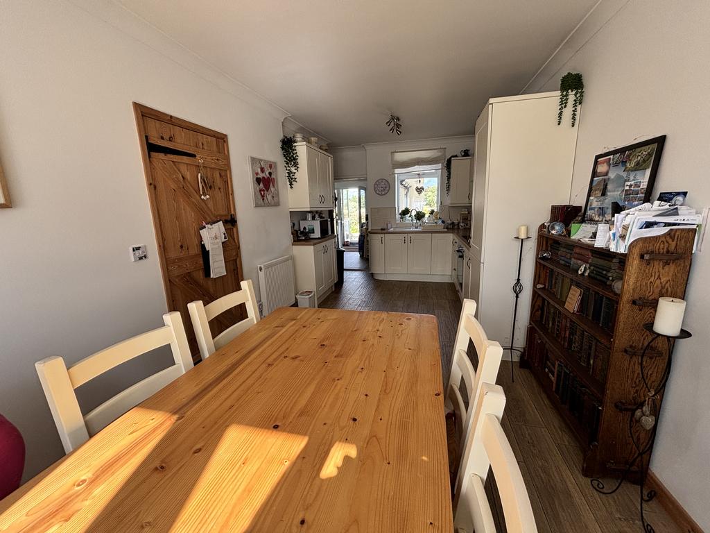 Kitchen Dining Area.