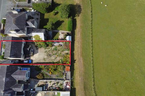 3 bedroom property for sale, Towy Terrace, Llandeilo SA19