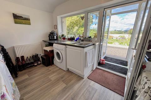 3 bedroom property for sale, Towy Terrace, Llandeilo SA19