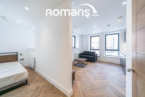Flat to rent, Market Place, Reading, Berkshire, RG1